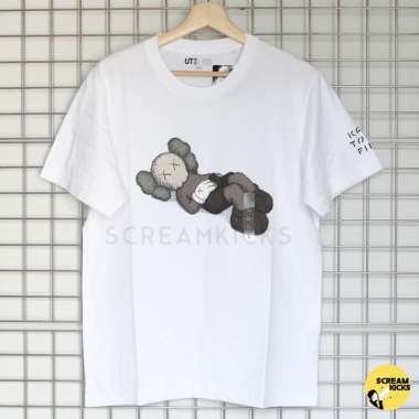 Daftar Hargauniqlo kaws 