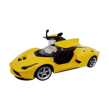 M-Toys RC Ferrari F700 Open Door Remote Control - Yellow