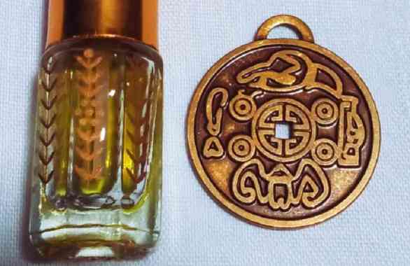 money amulet kekayaan keberuntungan kesehatan asli thailand