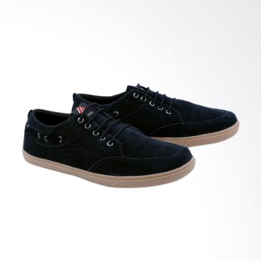Garsel Sneakers Shoes Pria GCE 1006