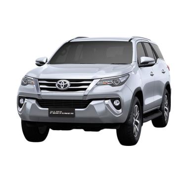 Toyota New Fortuner 4x4 2.4 VRZ DSL Mobil - Silver Metallic Toyota New Fortuner 4x4 2.4 VRZ DSL Mobil - Silver Metallic
