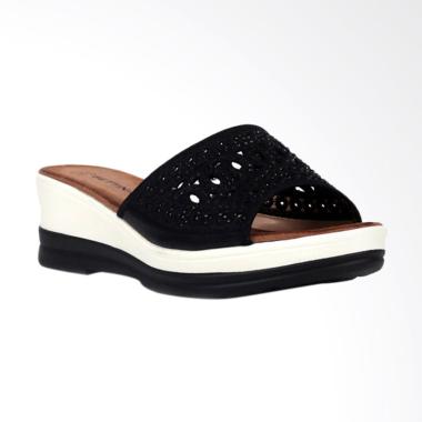 Bettina Baptista Sandals Wanita - Black