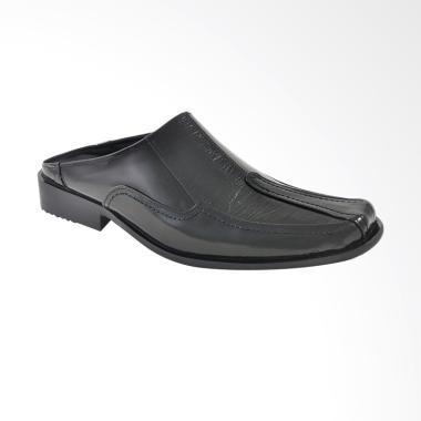 CBR Six Bustong Sepatu Sandal Pria - Hitam [TFC 380]