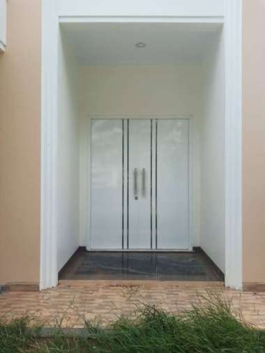 Pintu Utama Rumah Kupu Tarung Daun Ganda Double Motif Minimalis Modern