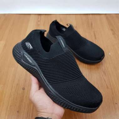 men skechers loafers