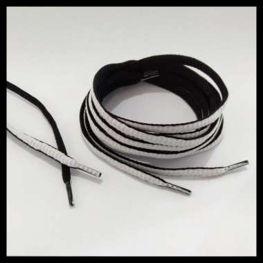 Tali Sepatu Oval Motif 115 cm hitam putih