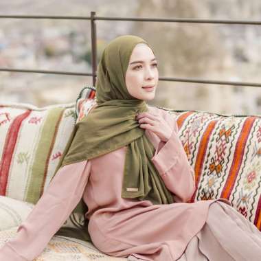 Lozy Hijab - Embroidery Signature Shawl Zaitun