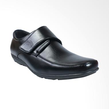 Jackson Fly 3 Sepatu Pria - Black