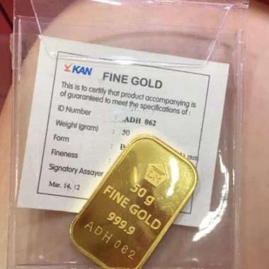 Logam mulia antam 50gr tegak