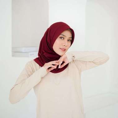Rifanyhijab - Clemira Bergo Sport Maroon