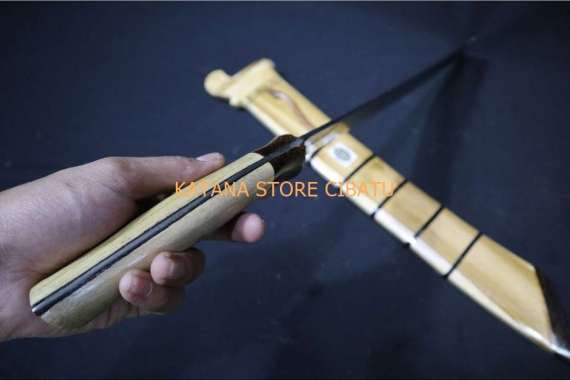 Golok Patimura Oprek Baja Per Kayu Jati Super Tajam