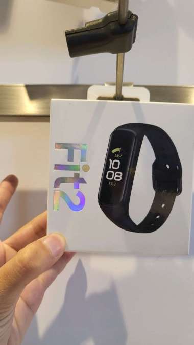 Galaxy Fit - Harga Terbaru Juni 2022 \u0026 Gratis Ongkir | Blibli
