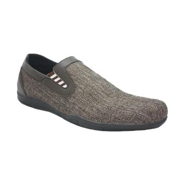 Jual Sepatu Dr Kevin Harga Promo Oktober 2019 Blibli Com