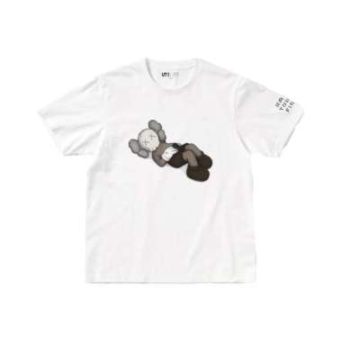 KAWS x Uniqlo Tokyo First Tee (Asia Sizing) White S