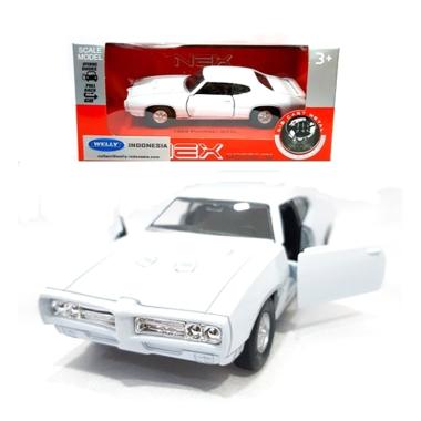 Welly 43714CW 1969 Pontiac GTO Diecast - White