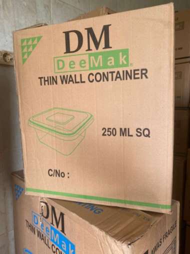 Thinwall Merek Dm Sq Kotak Kecil/Kotak Makan Plastik 250Ml 1 Dus Multicolor