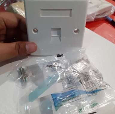 Schneider S- Classic Outlet Data RJ45 Cat 6