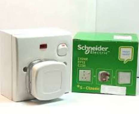 Schneider Classic / Clipsal Stopkontak AC Set (Stopkontak AC + Steker AC + Outbow)
