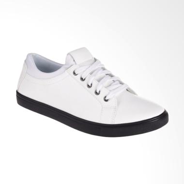 Papercut Men Chelsea Casual Shoes Sepatu Pria - White [2016-27]