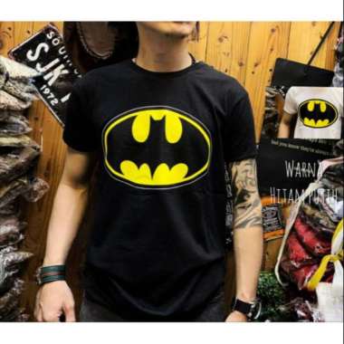 no_brand_kaos_distro_batman_black_and_w 