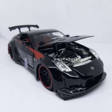 Diecast Miniatur Mobil Nissan 350Z Die Cast Metal JDM Tuners 1:24