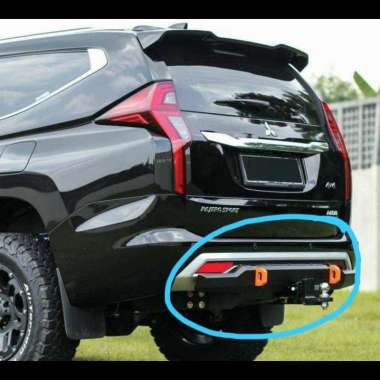 Towing Pajero Sport facelift Model Pendek Black