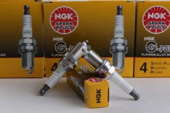 Busi Kijang EFI 7KE 1800CC '97/05 BPR5EGP NGK Platinum " 56603 "