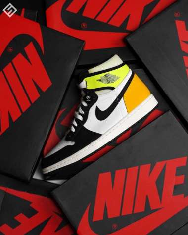 black white nike jordan