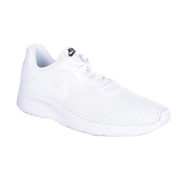 NIKE Men Running Tanjun Sepatu Lari Pria - White [812654-110]