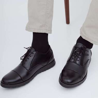 PAULMAY Sepatu Sneakers Pria Modena 32 - Black 40