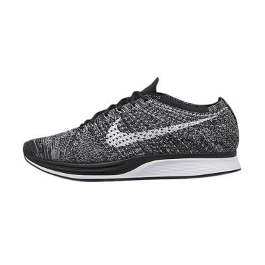 NIKE Flyknit Racer Sepatu Lari Pria - Oreo 2.0