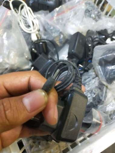 Cas Nokia kecil - Charger Nokia lama