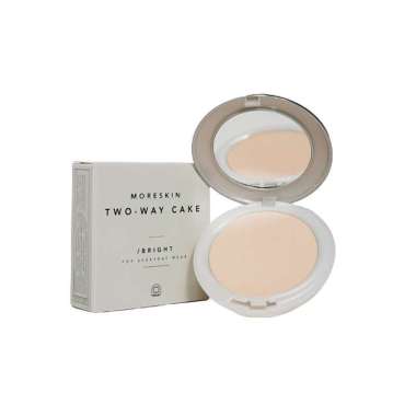 Moreskin Two Way Cake Nasa - Shade Bright - bedak padat untuk kulit berminyak dan berjerawat - bedak