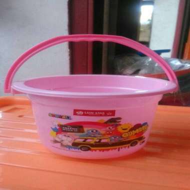 ember kecil Lion star Pink