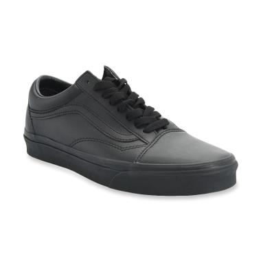 Vans UA Old Skool Classic Tumble Sepatu Pria - Black Mono