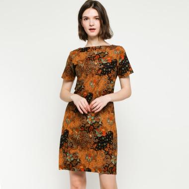Inspirasi Batik Modern Favorit Gisella Anastasia Untuk