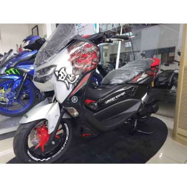Yamaha ALL NEW NMAX 155 CUSTOM Sepeda Motor [VIN 2022 - OTR Jabodetabekser] White Bogor