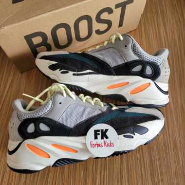 yeezy wave runner 700 9.5