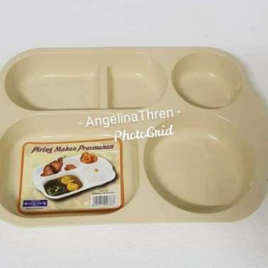Piring Makan Prasmanan 5 Sekat Plastik LuckyStar