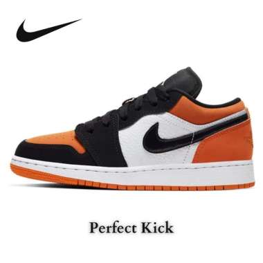 Jual Air Jordan 1 Low Black White Terlengkap \u0026 Original - Harga Murah Mei  2022 | Blibli