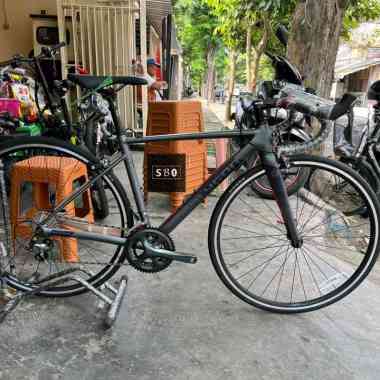 Roadbike Polygon Strattos S4 2022