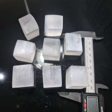 SELENITE CUBE MAROKO SPECIAL M