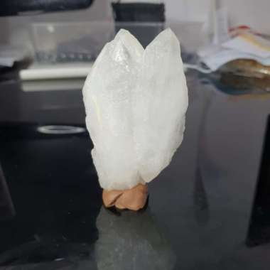 CLEAR QUARTZ ROUGH 153 GRAMS CQL153001