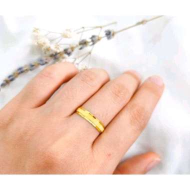 Cincin Polos Motif Pasir Elegant Emas Asli