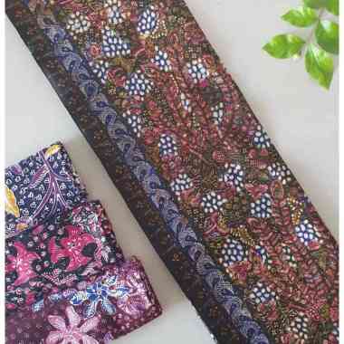 BATIK TULIS LASEM 3 NEGERI MOTIF KRICAK