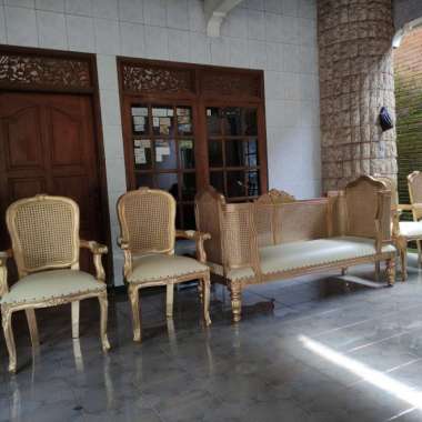 set kursi pelaminan doyok rotan gold
