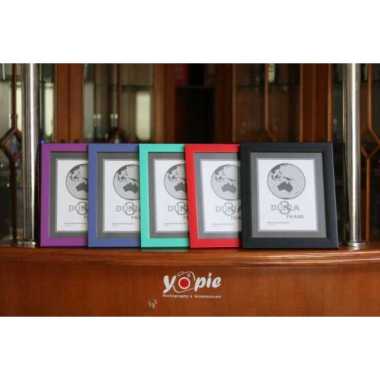 FRAME FOTO / PIGURA 8R PAS WARNA WARNI 20X25 CM Merah