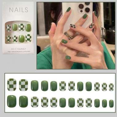 NAILS Glossy 24 PCS Kuku Palsu Dan Lem / Fake Nail Art / Stiker Kuku Tahan Air 6129