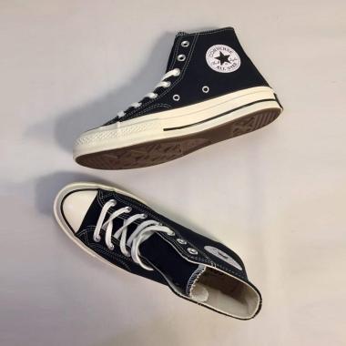 Harga sepatu top converse chuck taylor