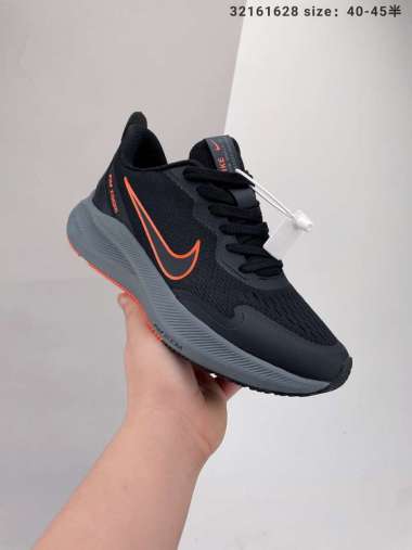 nike_nike_air_zoom_vomero_men_women_ret 
